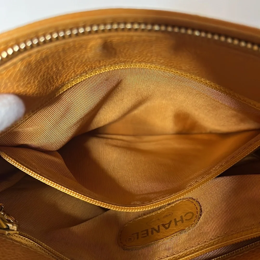 SOLD - CHANEL vintage orange caviar leather shoulder bag - Picture 11 of 16